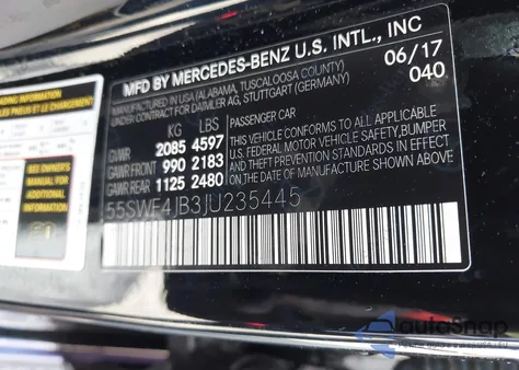 2018 Mercedes-Benz C 300 z USA, uszkodzony, nr VIN 55SWF4JB3JU235445